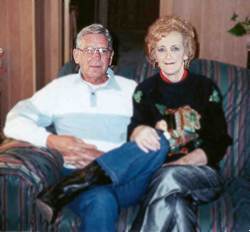 Wayne and Jean (Vanderheiden) Reese